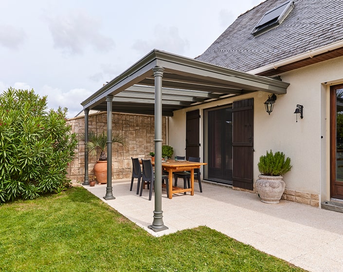 PERGOLA LUMINOV avec toiture en verre